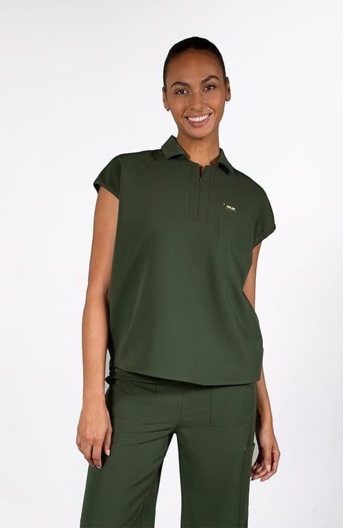 Mel Easy Fit 3-Pocket CORE Scrub Top
