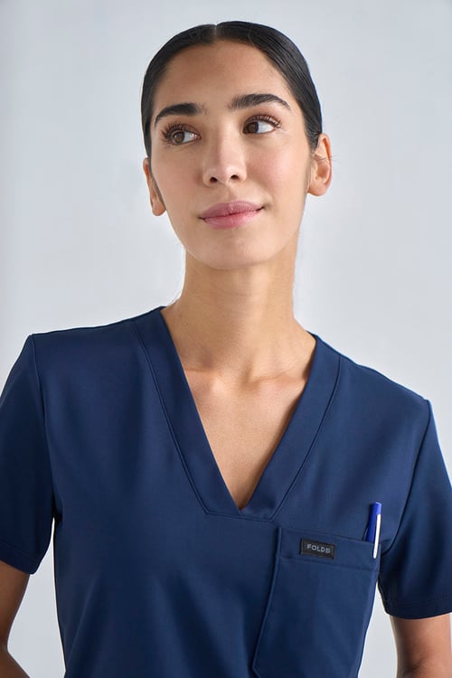 Women's V Neck (1 pocket)